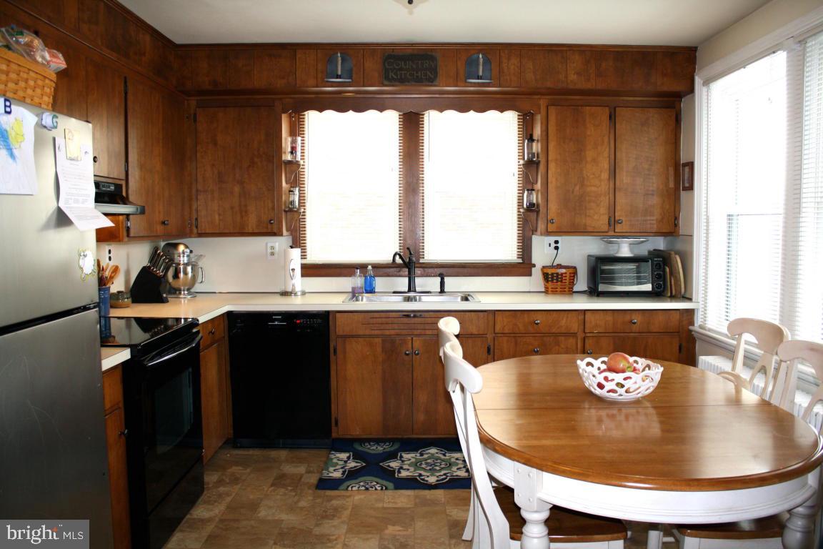 112 Schoeneck Road Ephrata, PA 17522 - Photo 7 of 24