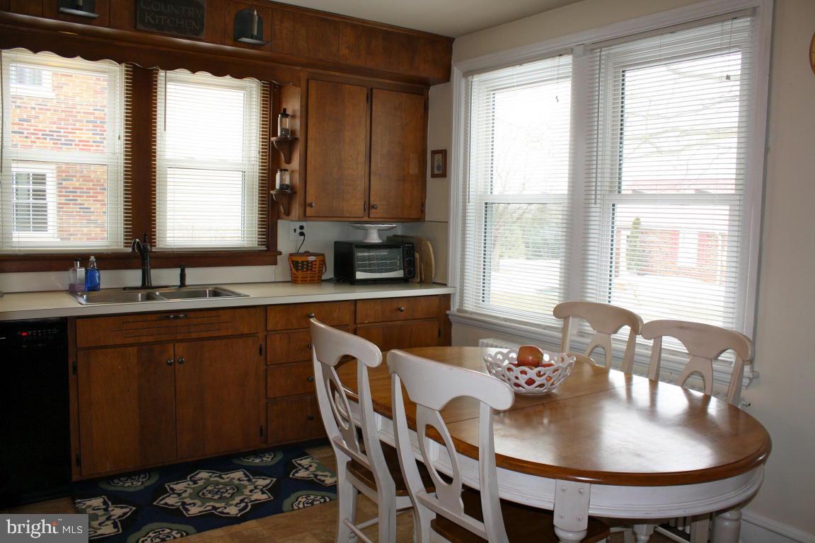 112 Schoeneck Road Ephrata, PA 17522 - Photo 9 of 24