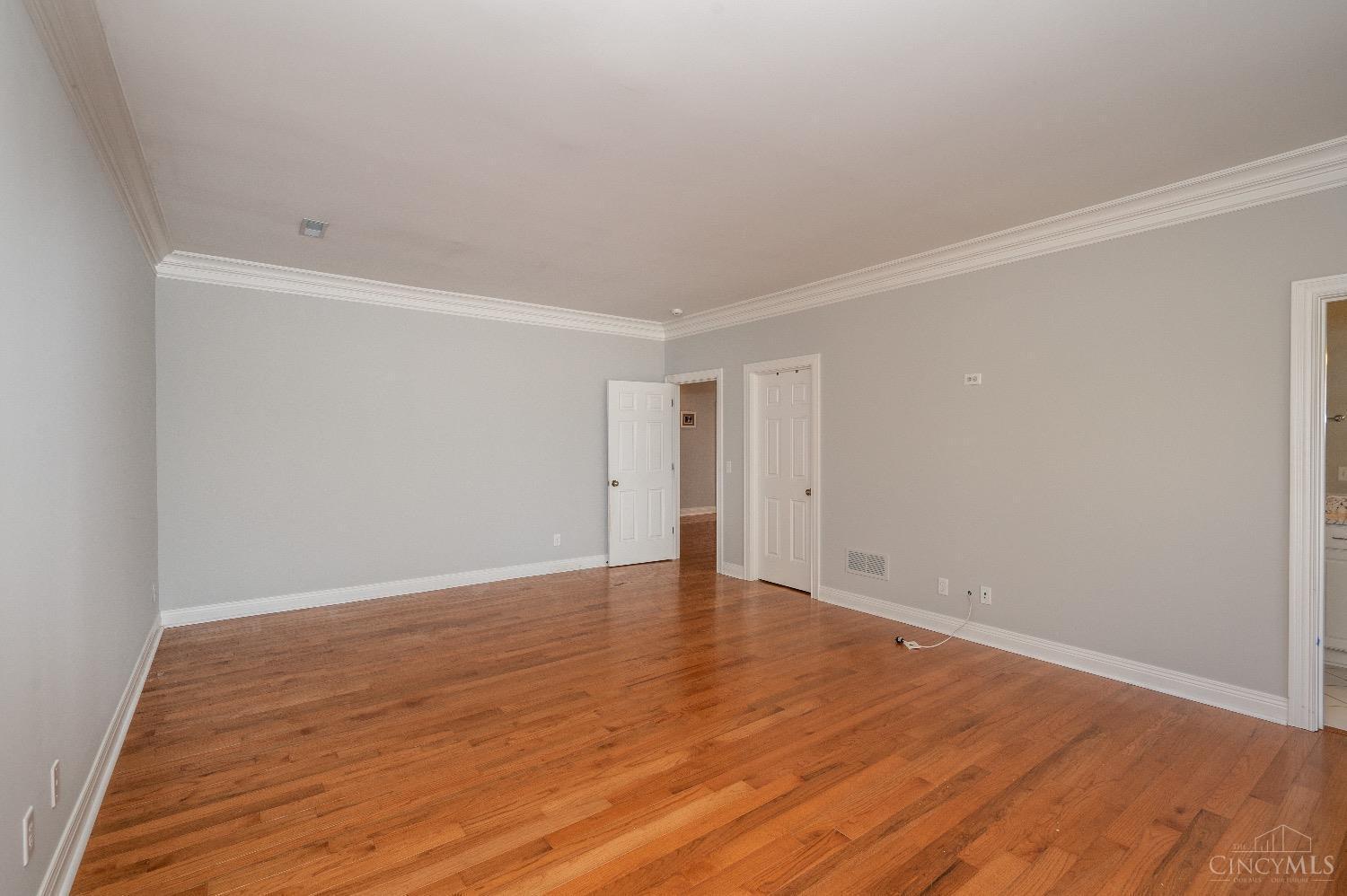 4755 Miami Road Cincinnati, OH 45243 - Photo 29 of 49