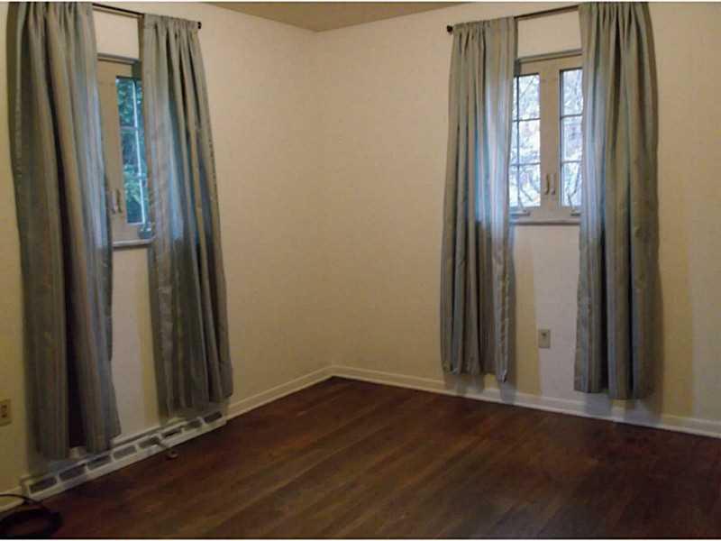 113 Clearview Road Aliquippa, PA 15001 - Photo 15 of 21 Bedroom.