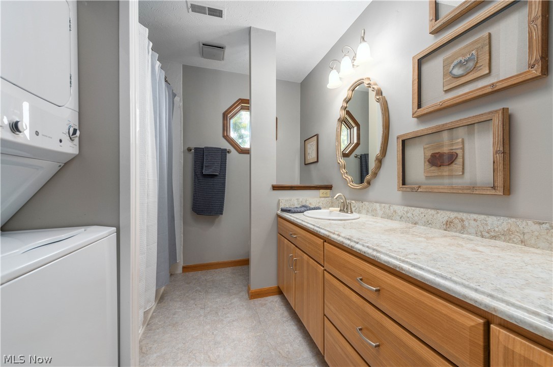 4601 Compass Rose, Unit 30 Vermilion, OH 44089 - Photo 22 of 50