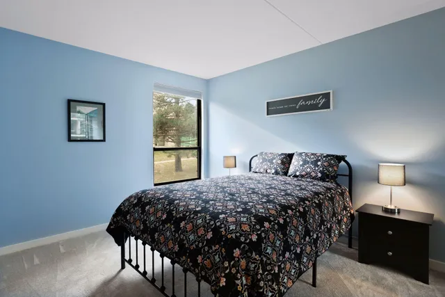 $1,595 | 6730 Vernon Avenue South, Unit 105, Edina, MN 55436