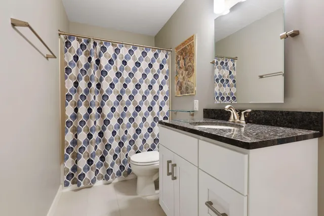 $1,595 | 6730 Vernon Avenue South, Unit 105, Edina, MN 55436