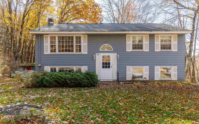 $302,500 | 31 Mountain View Road, Walpole, NH 03609