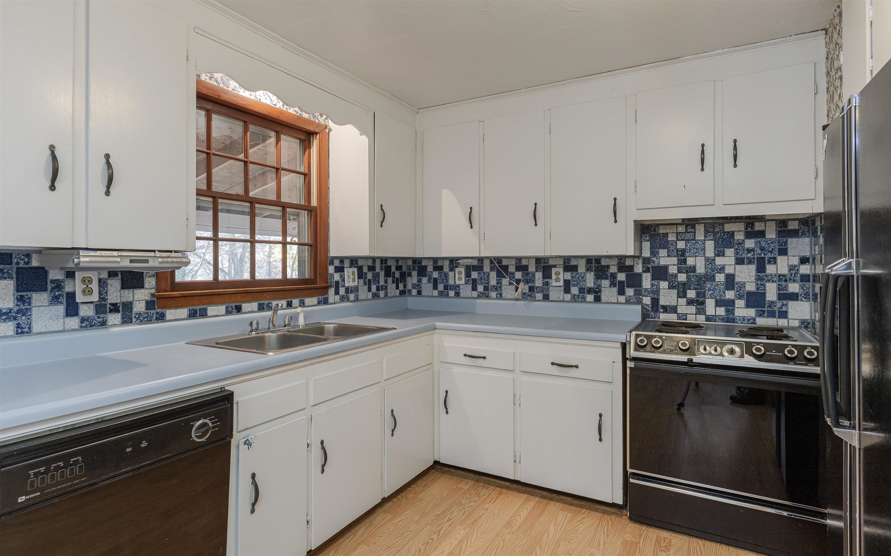 31 Mountain View Road Walpole, NH 03609 - Photo 9 of 36