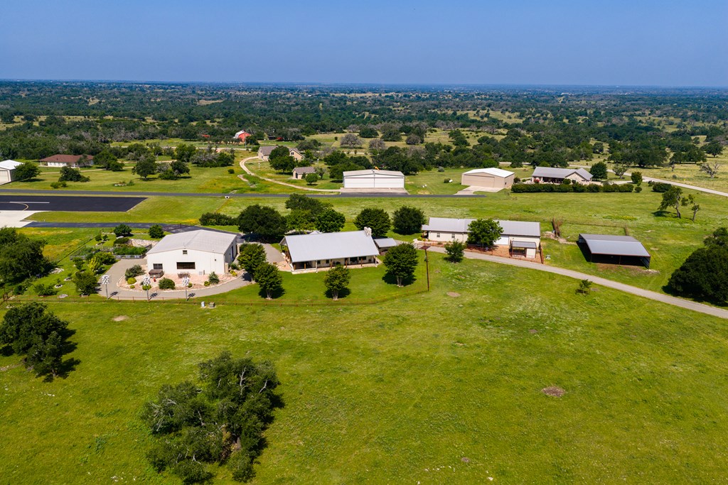 2377 Aviation Loop Fredericksburg, TX 78624 - Photo 68 of 76
