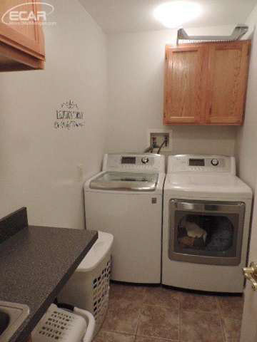 2442 King Road Lapeer, MI 48446 - Photo 27 of 29 20446016-26.JPG