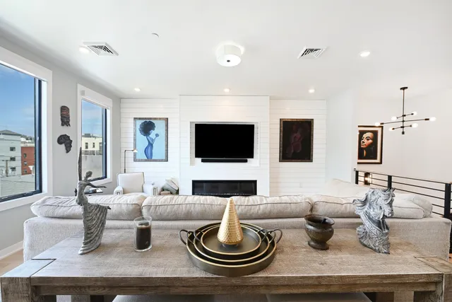 $2,695,000 | 408 Adams Street, Unit 2, Hoboken, NJ 07030