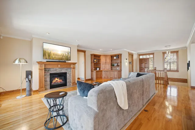 $1,050,000 | N4387 1115th Street, Prescott, WI 54021