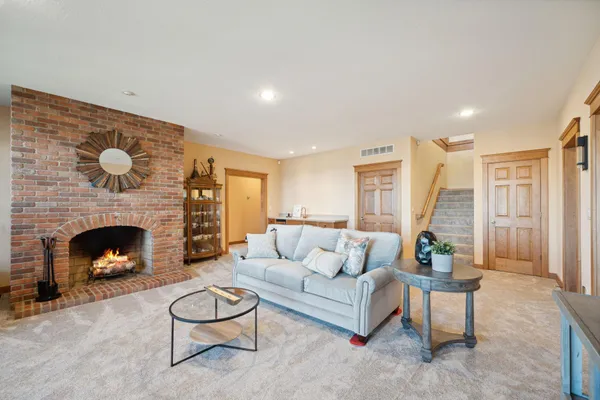 $1,050,000 | N4387 1115th Street, Prescott, WI 54021