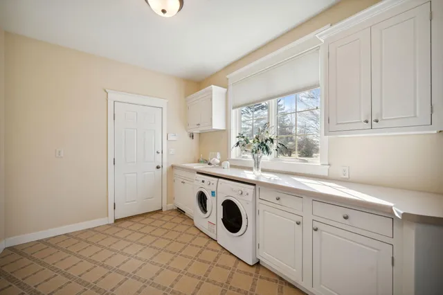 $1,050,000 | N4387 1115th Street, Prescott, WI 54021