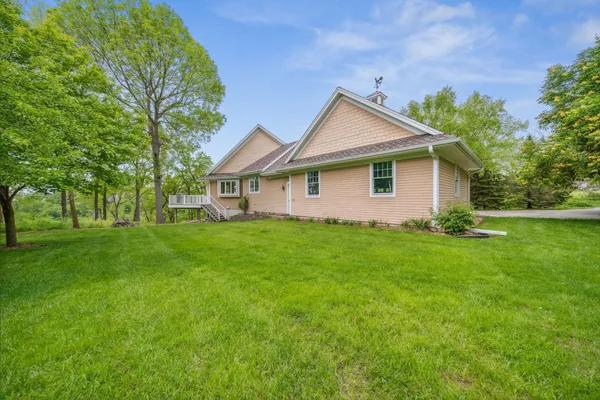 $1,050,000 | N4387 1115th Street, Prescott, WI 54021