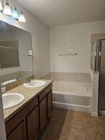 $2,200 | 585 Ogelthorpe Drive, Davenport, FL 33897