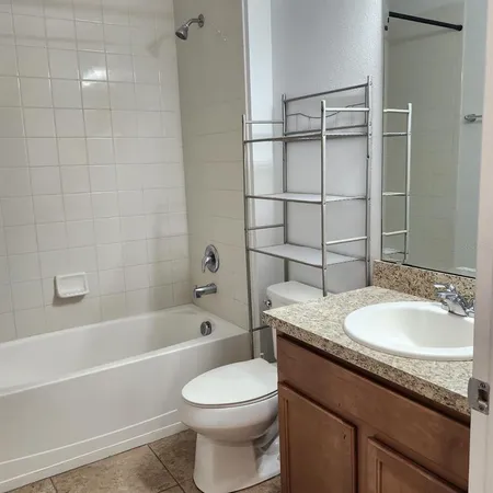$2,200 | 585 Ogelthorpe Drive, Davenport, FL 33897