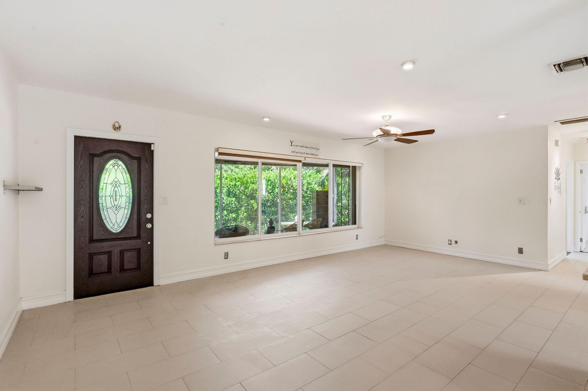 425 Northeast 20th Street Boca Raton, FL 33431 - Photo 8 of 35 8-web-or-mls-007_0E2A4412
