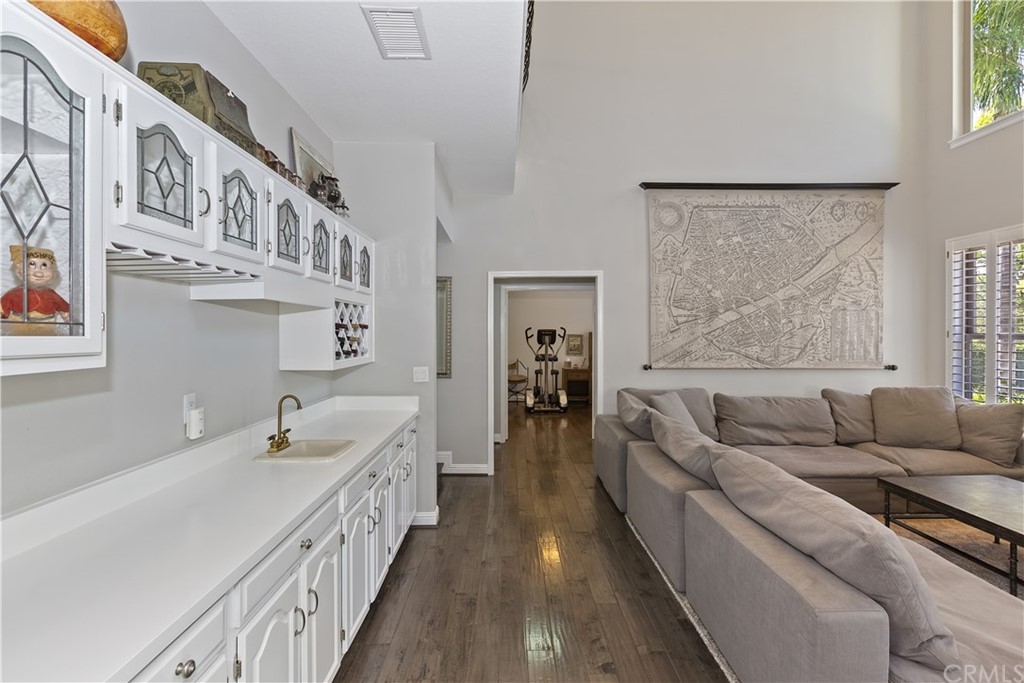 1623 Northhampton Drive Riverside, CA 92506 - Photo 32 of 75