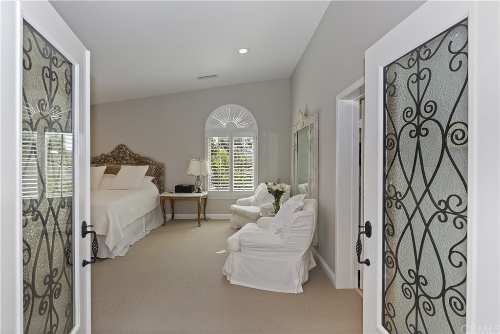 1623 Northhampton Drive Riverside, CA 92506 - Photo 39 of 75