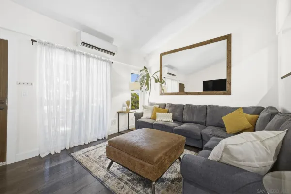 $680,000 | 13788 Ruette Le Parc, Unit D, Del Mar, CA 92014