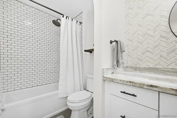 $680,000 | 13788 Ruette Le Parc, Unit D, Del Mar, CA 92014