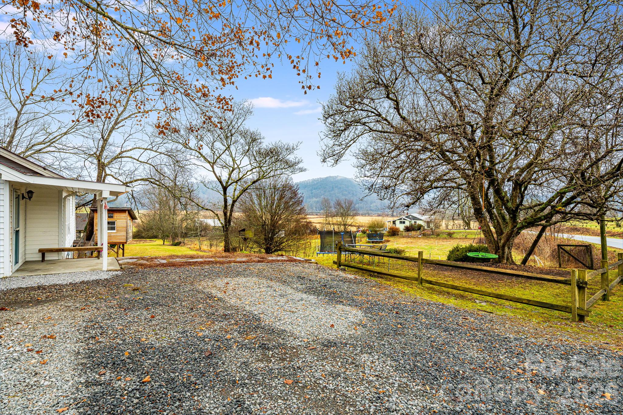 195 Whitmire Road Brevard, NC 28712 - Photo 29 of 32 Gallery Image 29