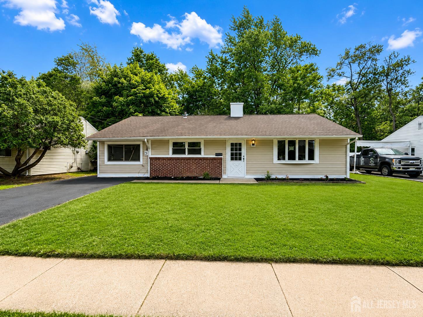 12 Stony Road Edison, NJ 08817 - Photo 1 of 20