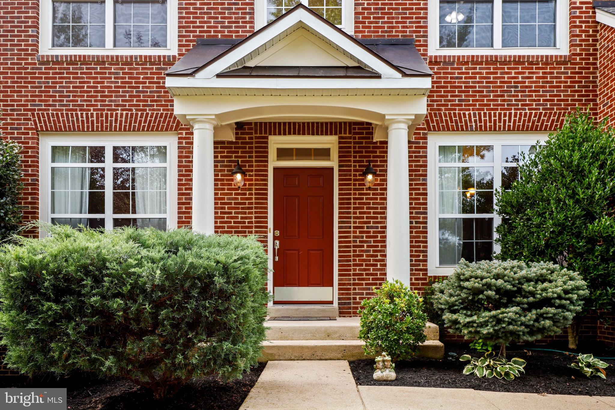 8278 Shimmering Rock Road Gainesville, VA 20155 - Photo 2 of 79