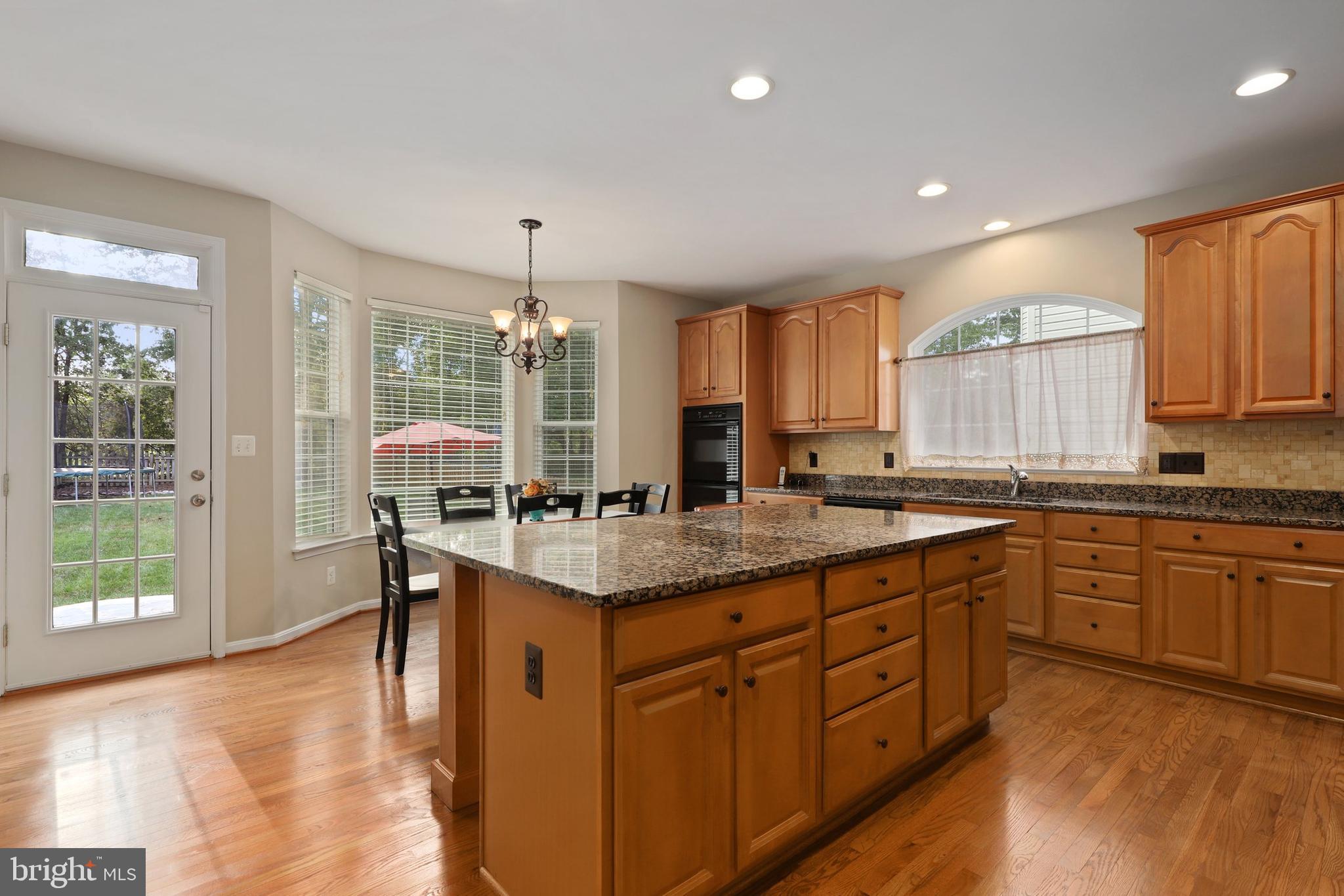 8278 Shimmering Rock Road Gainesville, VA 20155 - Photo 19 of 79
