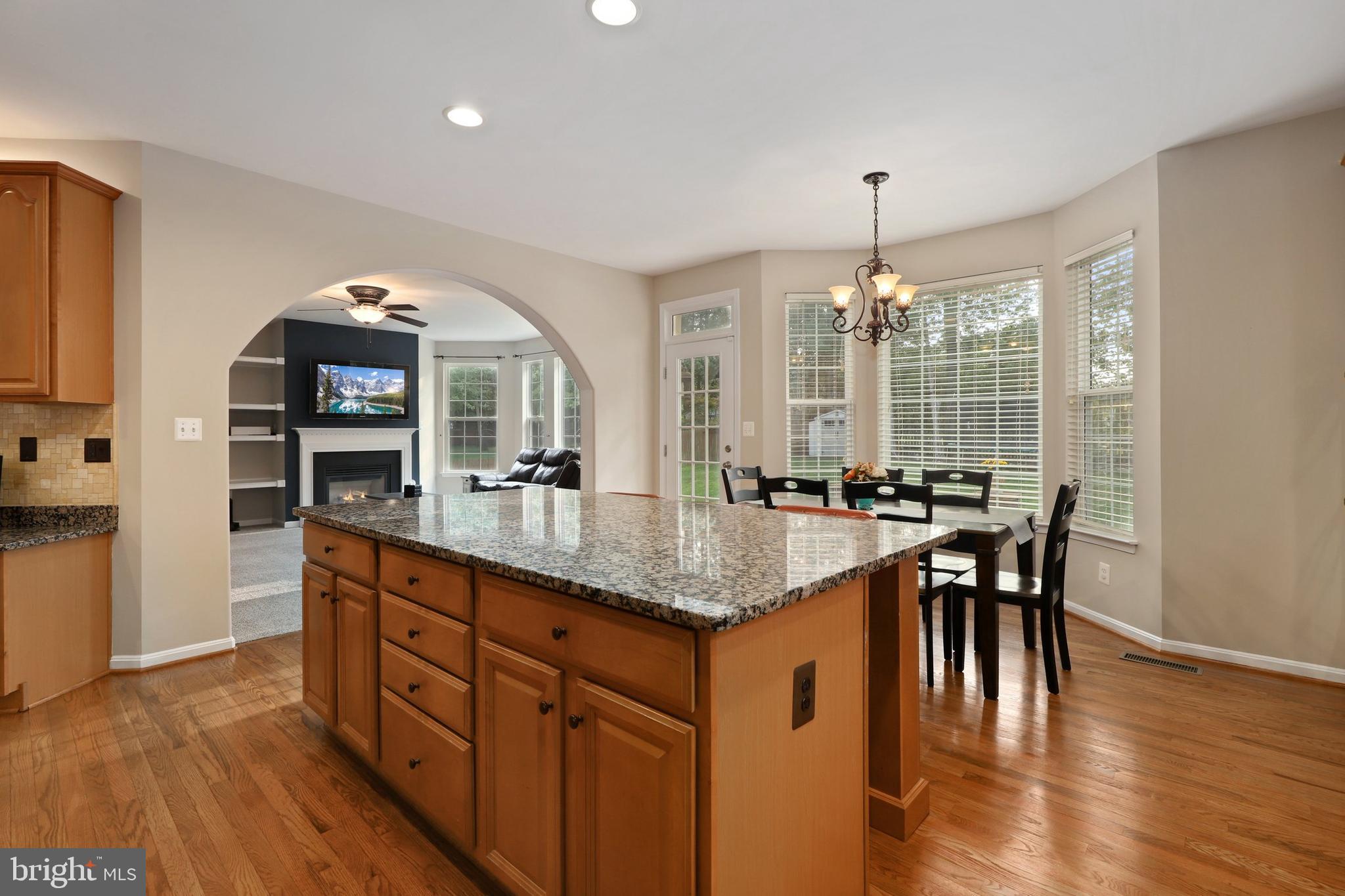 8278 Shimmering Rock Road Gainesville, VA 20155 - Photo 20 of 79