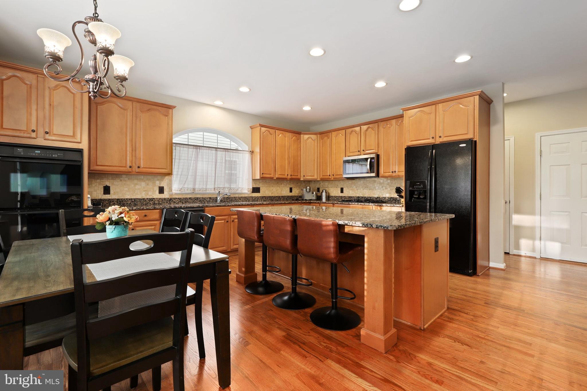 8278 Shimmering Rock Road Gainesville, VA 20155 - Photo 22 of 79