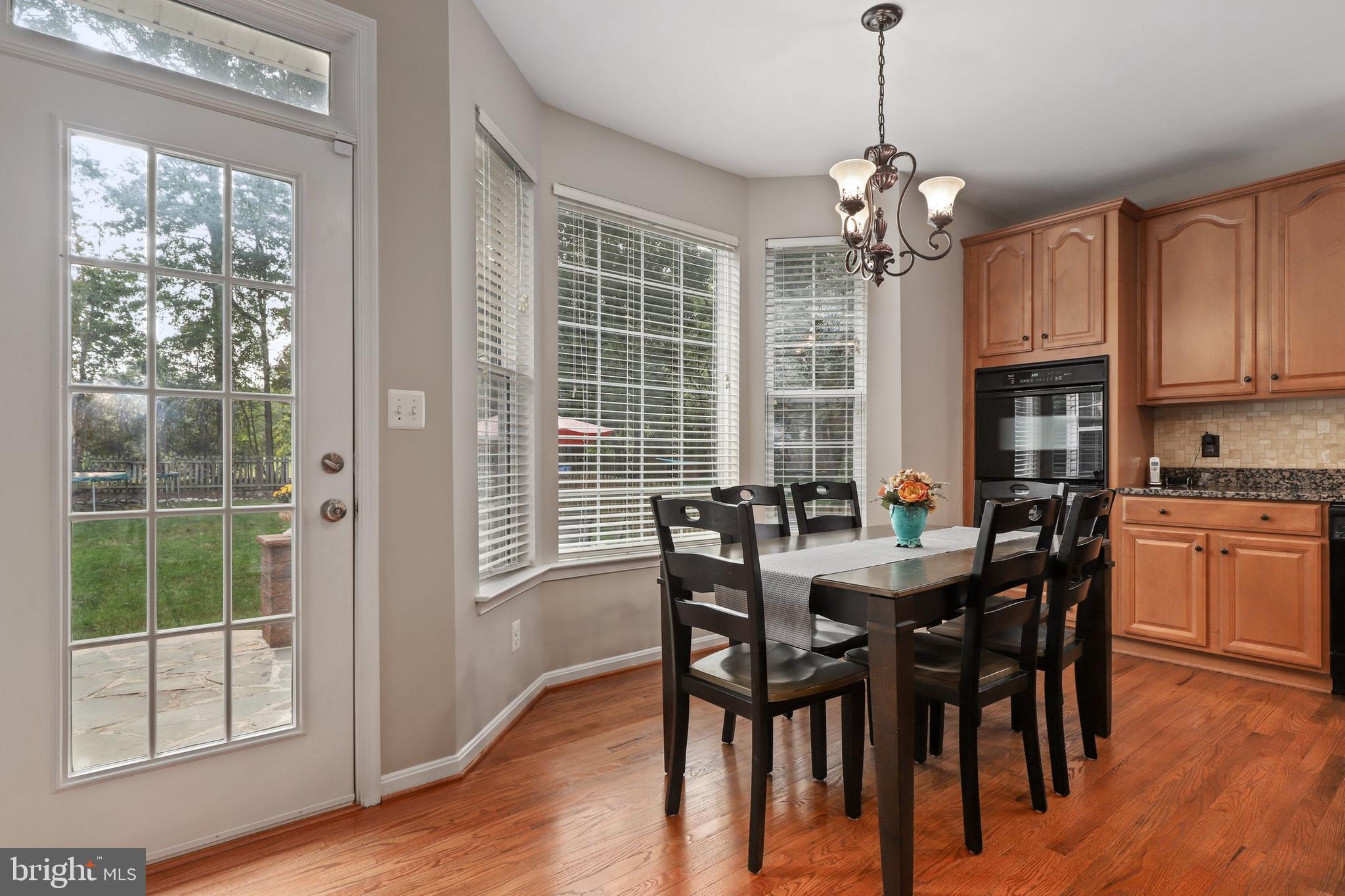 8278 Shimmering Rock Road Gainesville, VA 20155 - Photo 23 of 79