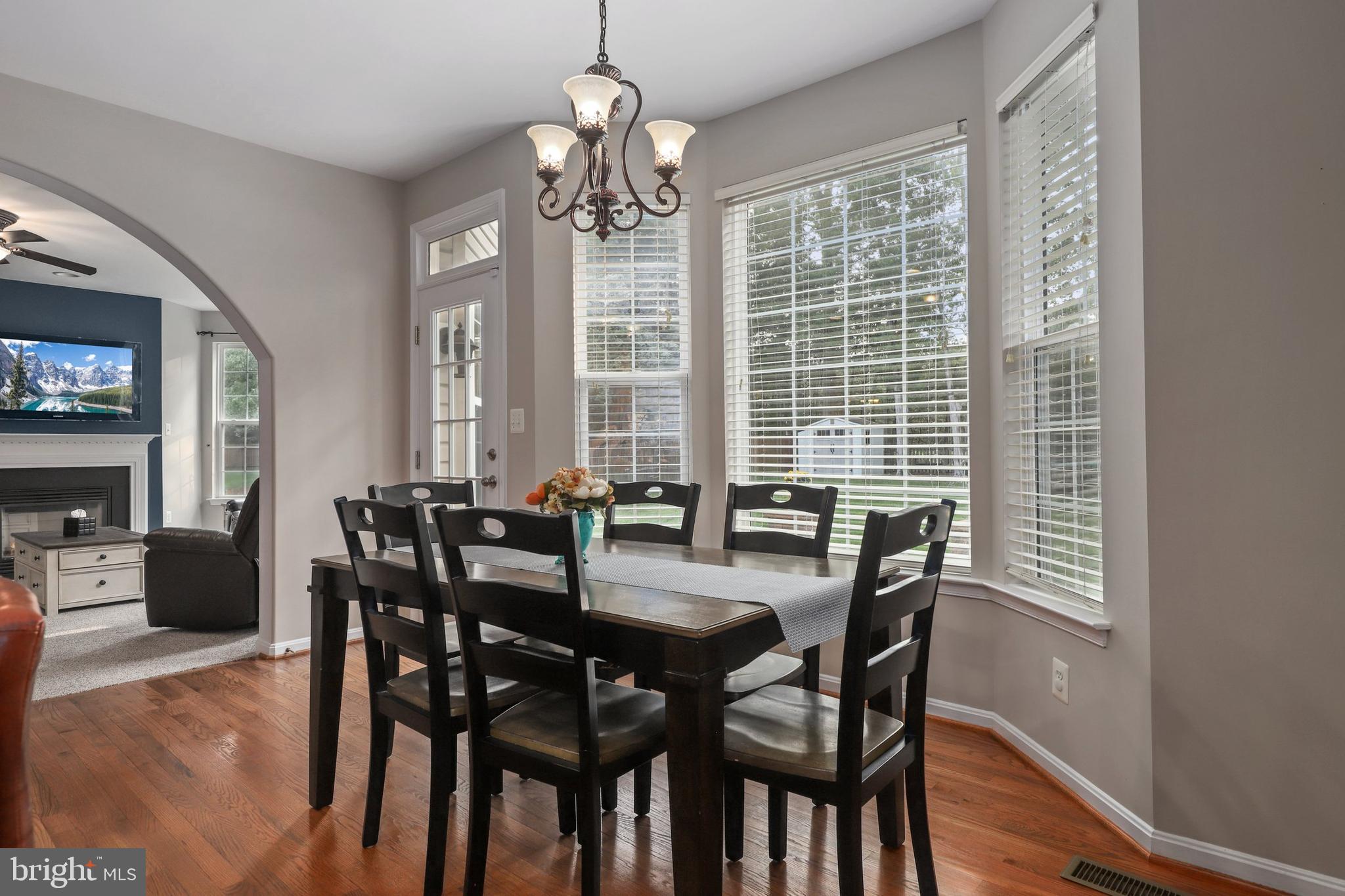 8278 Shimmering Rock Road Gainesville, VA 20155 - Photo 24 of 79