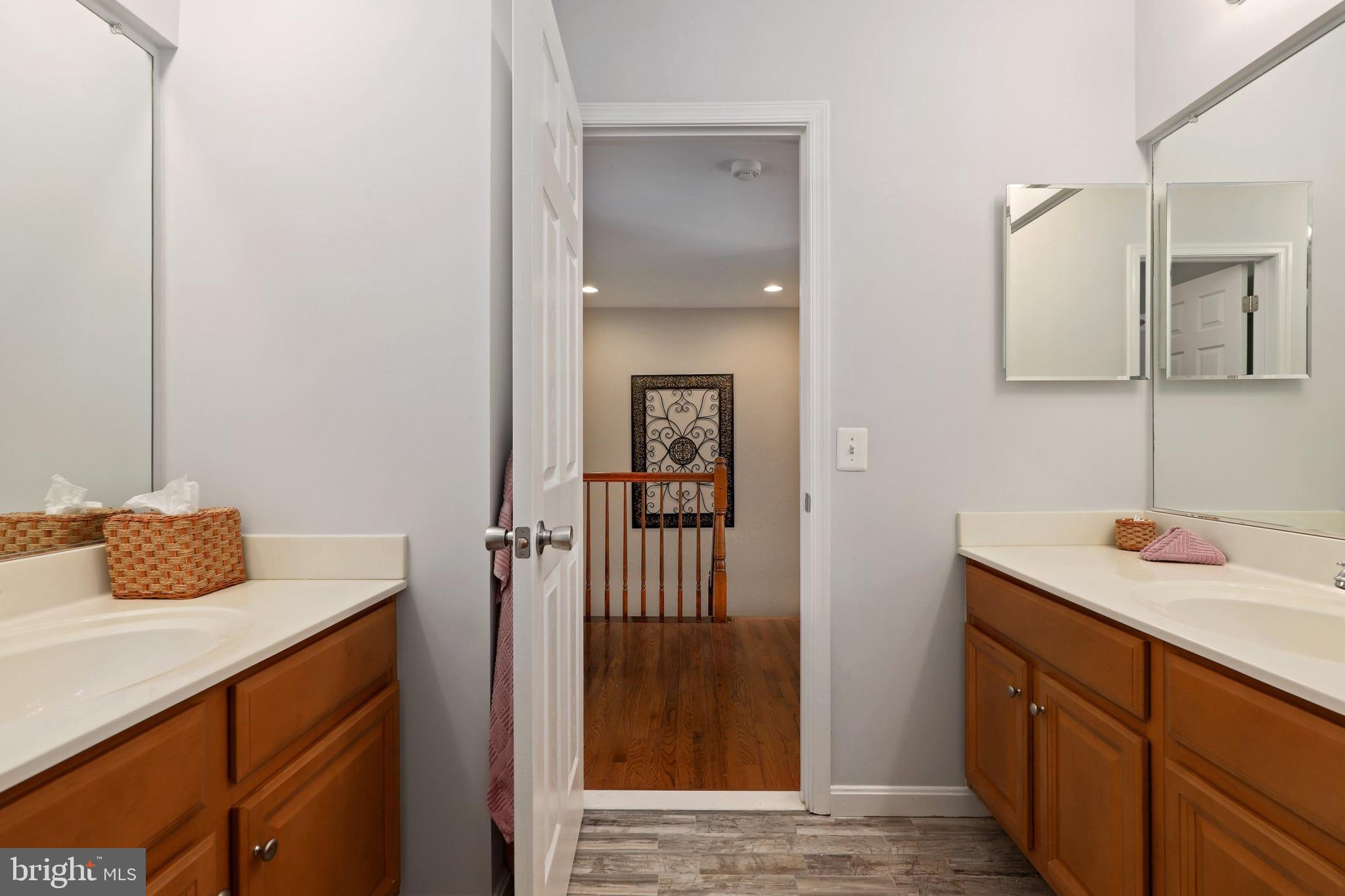 8278 Shimmering Rock Road Gainesville, VA 20155 - Photo 35 of 79