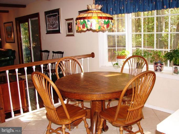 10164 Red Spruce Road Fairfax, VA 22032 - Photo 9 of 30 Breakfast Area