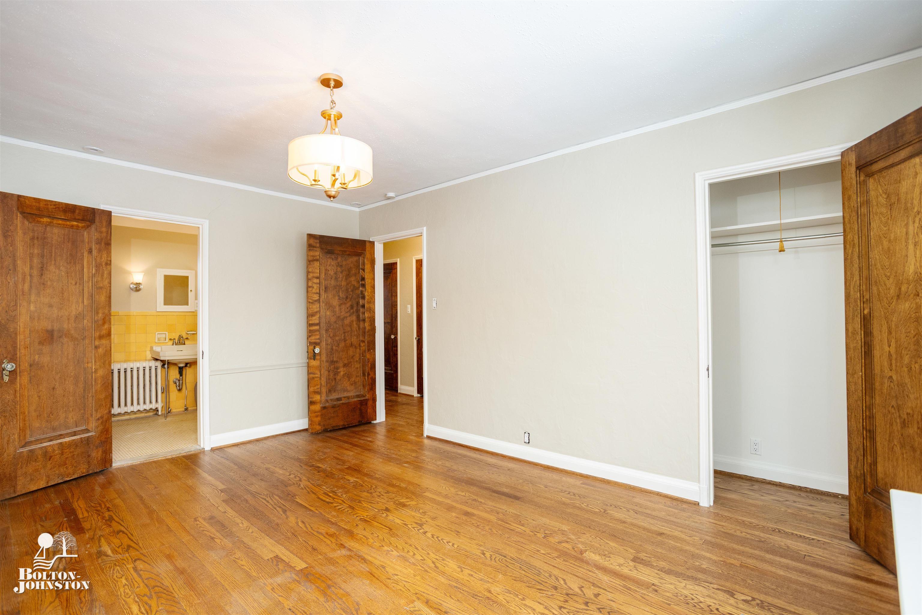 508 St Clair Avenue Grosse Pointe, MI 48230 - Photo 19 of 42 50132575-0325d637-668f-4fbd-a0d2-43ab8f70e51b.JPG
