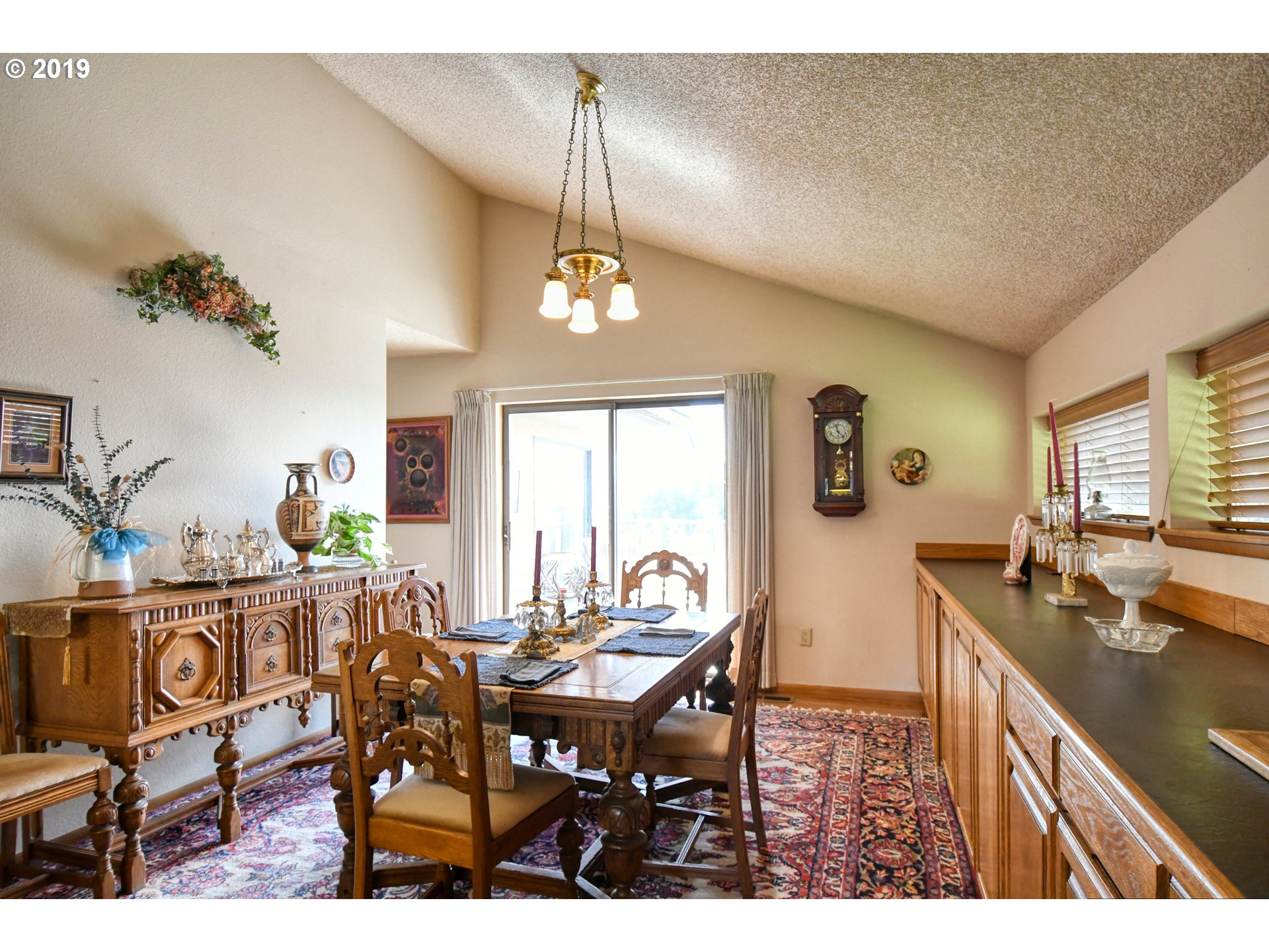 1044 Northwest 12th Street, Unit A Pendleton, OR 97801 - Photo 8 of 31 Gallery Image 8