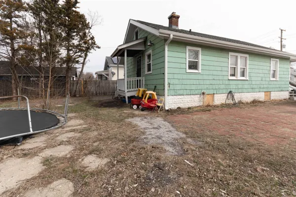a view of backyard of house