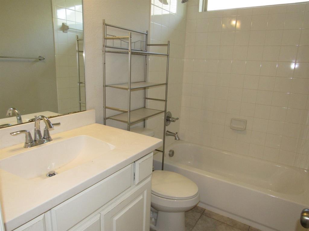 816 Pier Street Little Elm, TX 76227 - Photo 9 of 27 2nd bathroom front hall