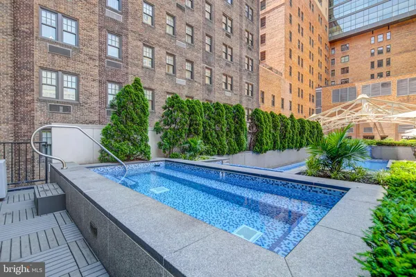 $1,825 | 219-29 South 18th Street, Unit 504, Philadelphia, PA 19103