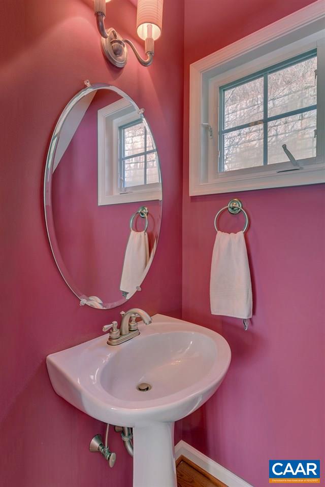 337 Quarry Road Charlottesville, VA 22902 - Photo 11 of 34 Gallery Image 11