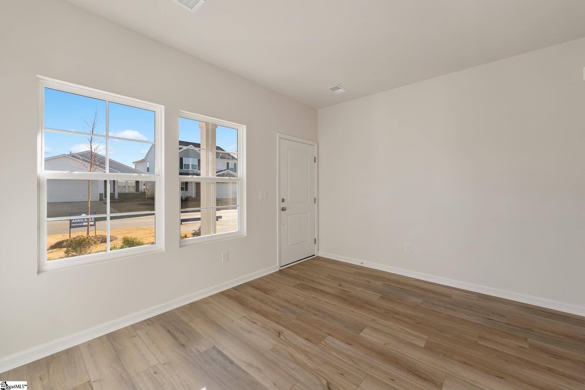 12065 Lansbury Drive Inman, SC 29349 - Photo 3 of 28