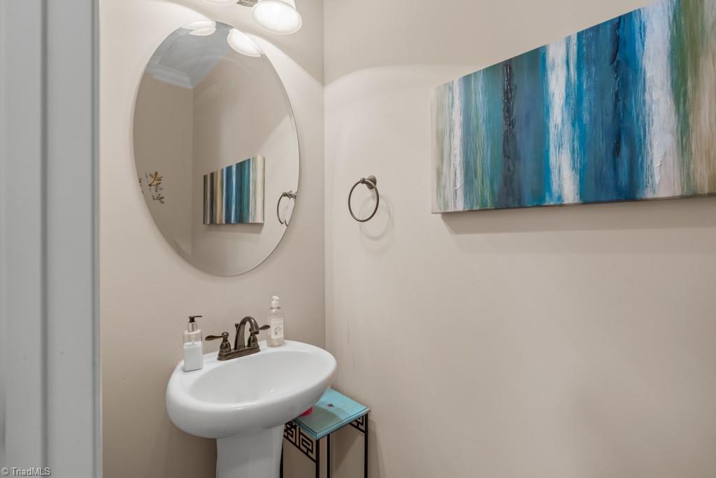 5513 Salem View Road Pfafftown, NC 27040 - Photo 27 of 50