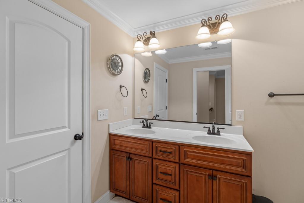 5513 Salem View Road Pfafftown, NC 27040 - Photo 32 of 50