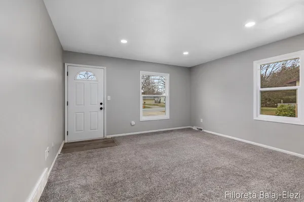 $495,000 | 418 56th Street Southeast, Kentwood, MI 49548