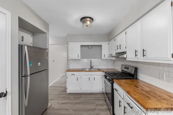 $495,000 | 418 56th Street Southeast, Kentwood, MI 49548