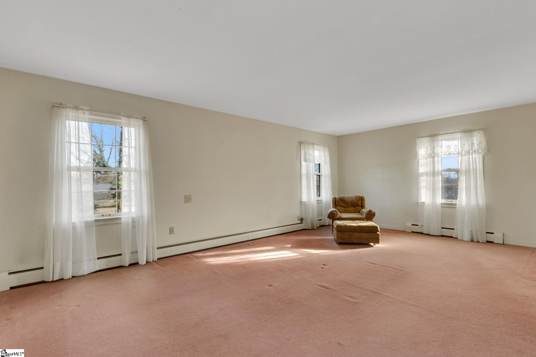 8 Roe Court Greenville, SC 29617 - Photo 31 of 35 Gallery Image 31