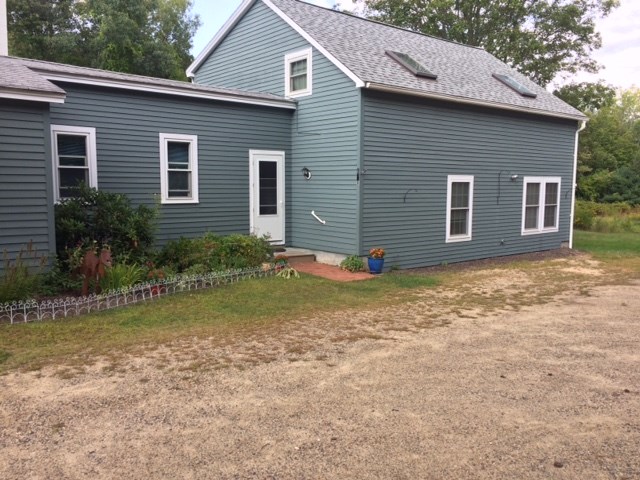 65 Mountain Road Raymond, NH 03077 - Photo 2 of 23