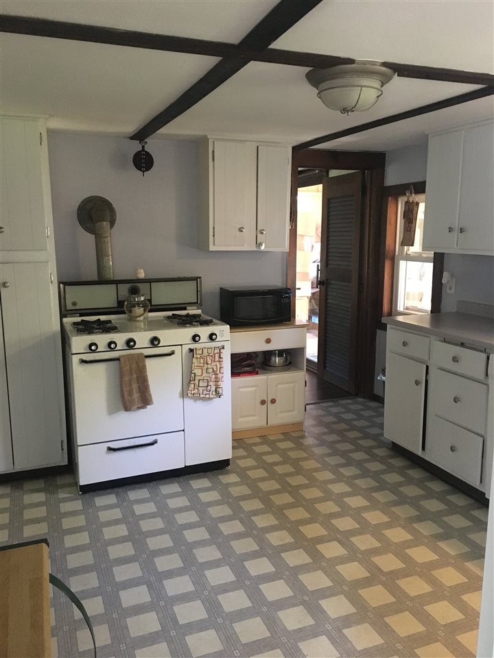 65 Mountain Road Raymond, NH 03077 - Photo 21 of 23