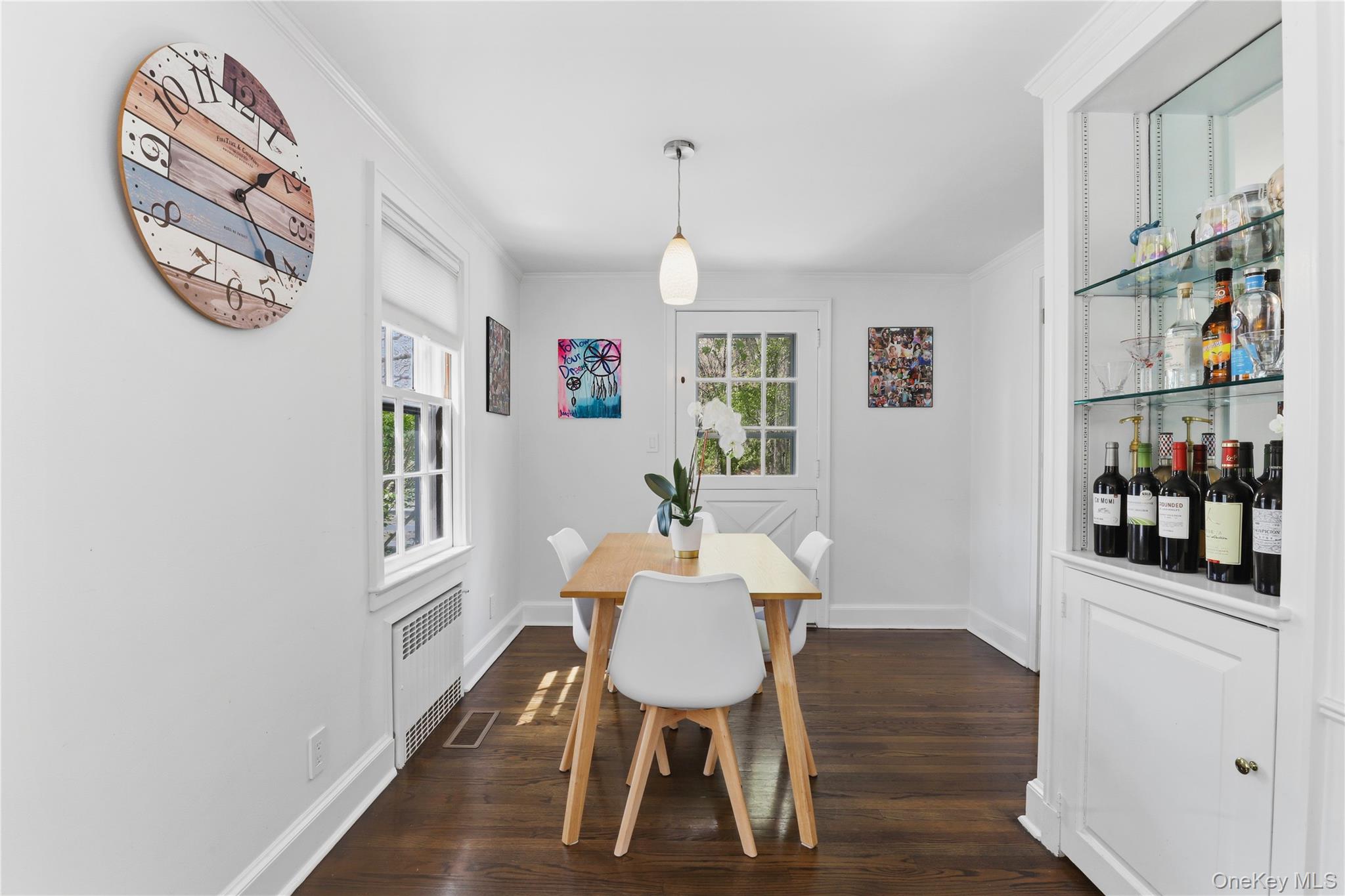 576 Old Post Road Bedford, NY 10506 - Photo 18 of 29 a dining room with furniture and window