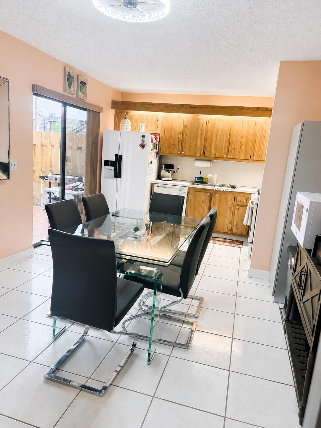 235 Woodland Road Palm Springs, FL 33461 - Photo 12 of 32 0E8DCACE-D61E-4872-ACAC-8F6A87A94336