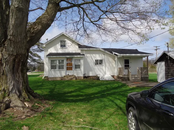 $239,000 | 6020 Skuse Road, Osseo, MI 49266